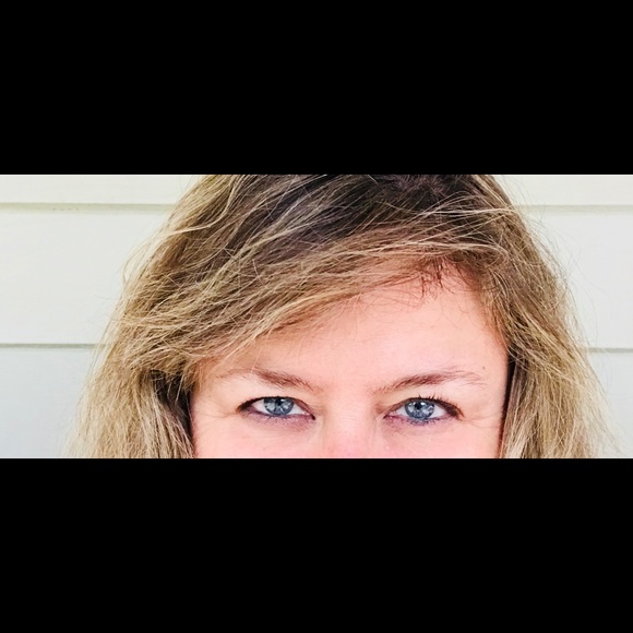 Meet your Posher, Crystal - Picture 1 of 1